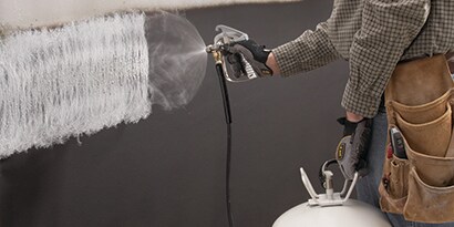 Laminační vrstva lepidla ve spreji pro lepení rozsáhlejšího povrchu
